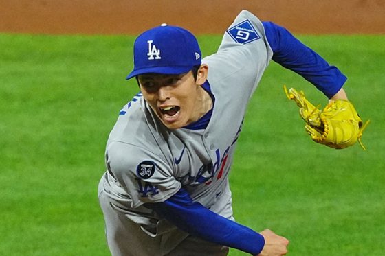 フィリーズ戦に登板したドジャース・佐々木朗希【写真:荒川祐史】