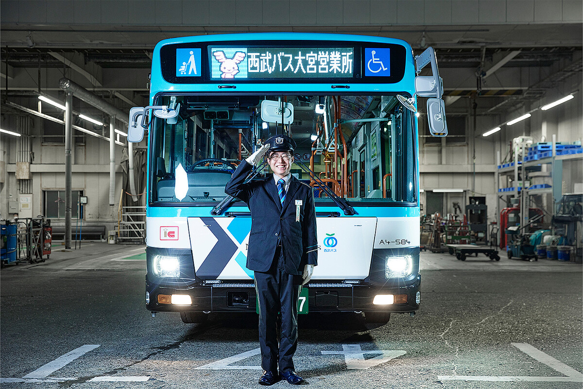 西武バスの若手ドライバーに密着！ 自動車大好き男子が路線バスの運転士になった理由。 【大人になっても憧れのはたらくクルマのおしごと！ #02】 -  ライブドアニュース