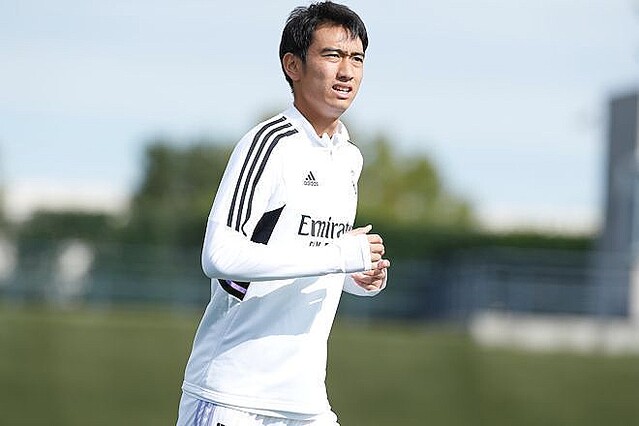 「ピピにチャンスを与えてくれ」マドリーB中井卓大、トップチームのスターとランニングする姿に現地注目!「彼は間違いなく信頼されている ...