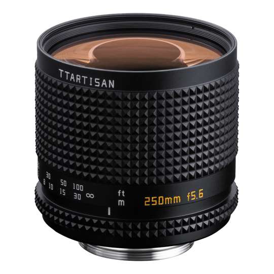 レンズの夢は夜開く【さあ、カメラをはじめよう 2026 CAMERA STYLE】