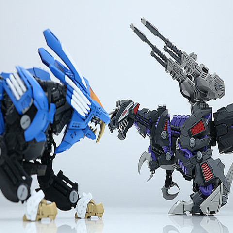 ゾイド「RMZ-001 ブレードライガー」＆「RMZ-002 ジェノザウラー