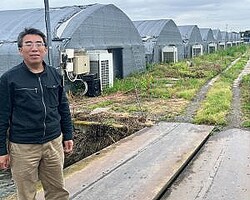 （写真左）「北海農場」を営む范継軍さん