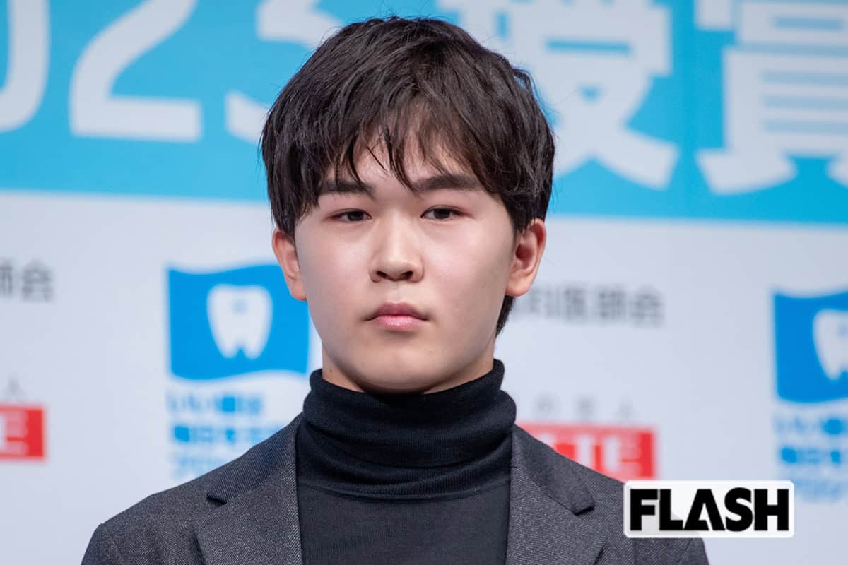 弟1人と妹2人がいる鈴木福