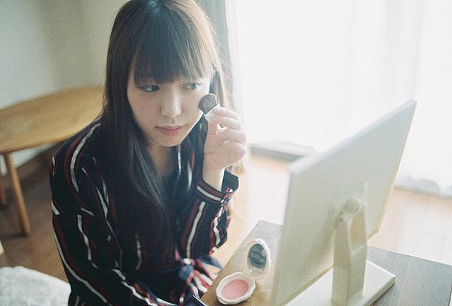 垢抜けメイクのやり方 黒髪の人のメイクのコツも紹介 Peachy ライブドアニュース