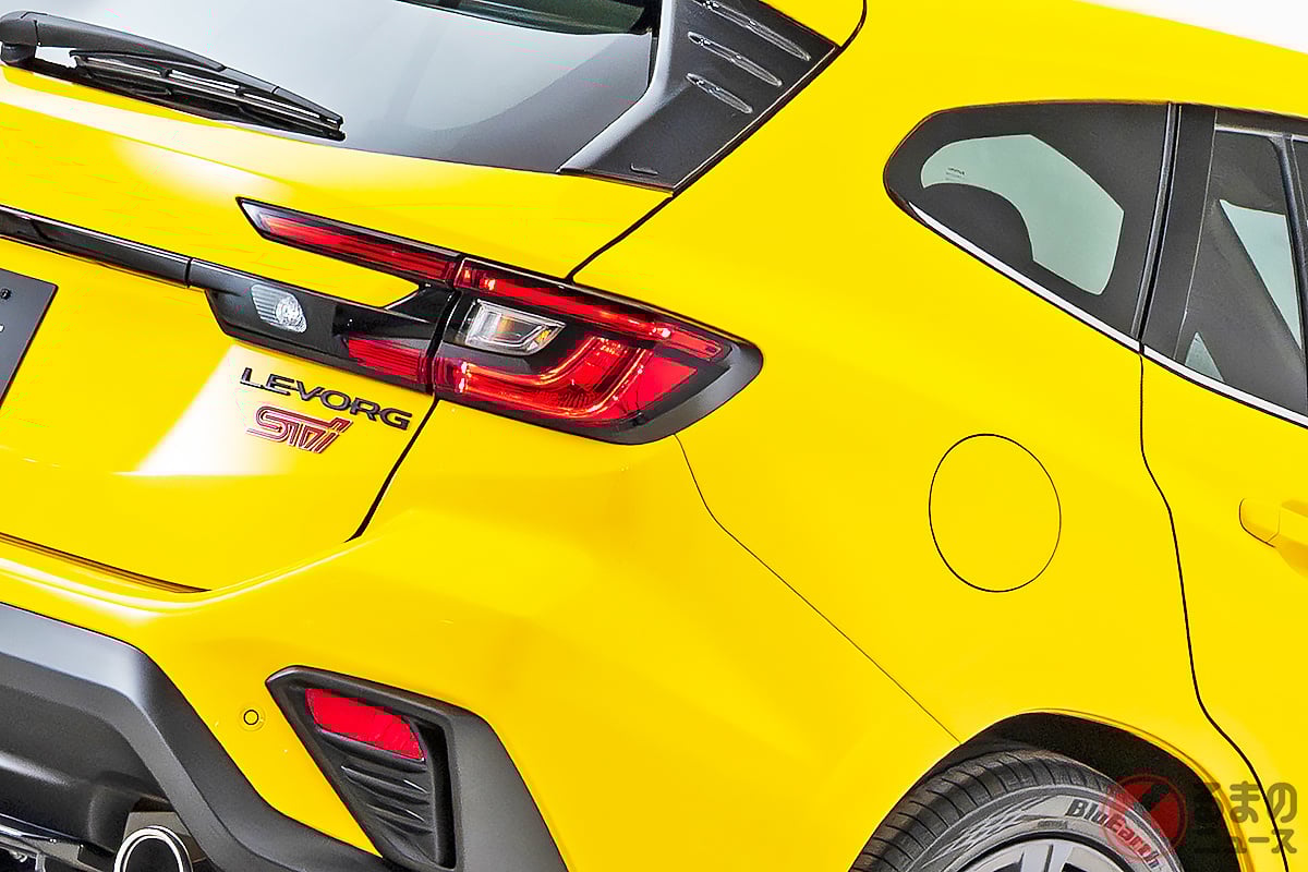  スバルの最新型「“4WD”ステーションワゴン」にユーザーの反響は!?［画像は2026年1月9日発表の「レヴォーグ」特別仕様車「STI Sport R-Black Limited II」］ 