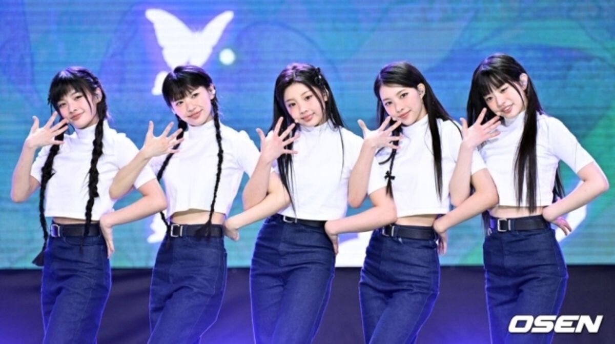 ILLIT、公式ファンクラブ名を発表も…続く指摘うけ再選定へ