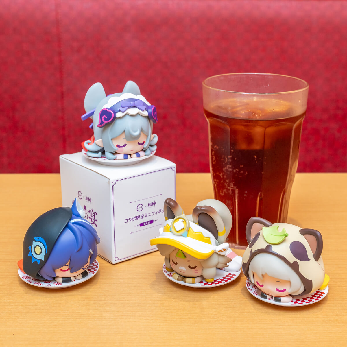 原神 × スシロー コラボ ミニフィギュア / クリアボトル コンプリートセット 限定グッズ付きメニューやミニフィギュア、クリアボトル