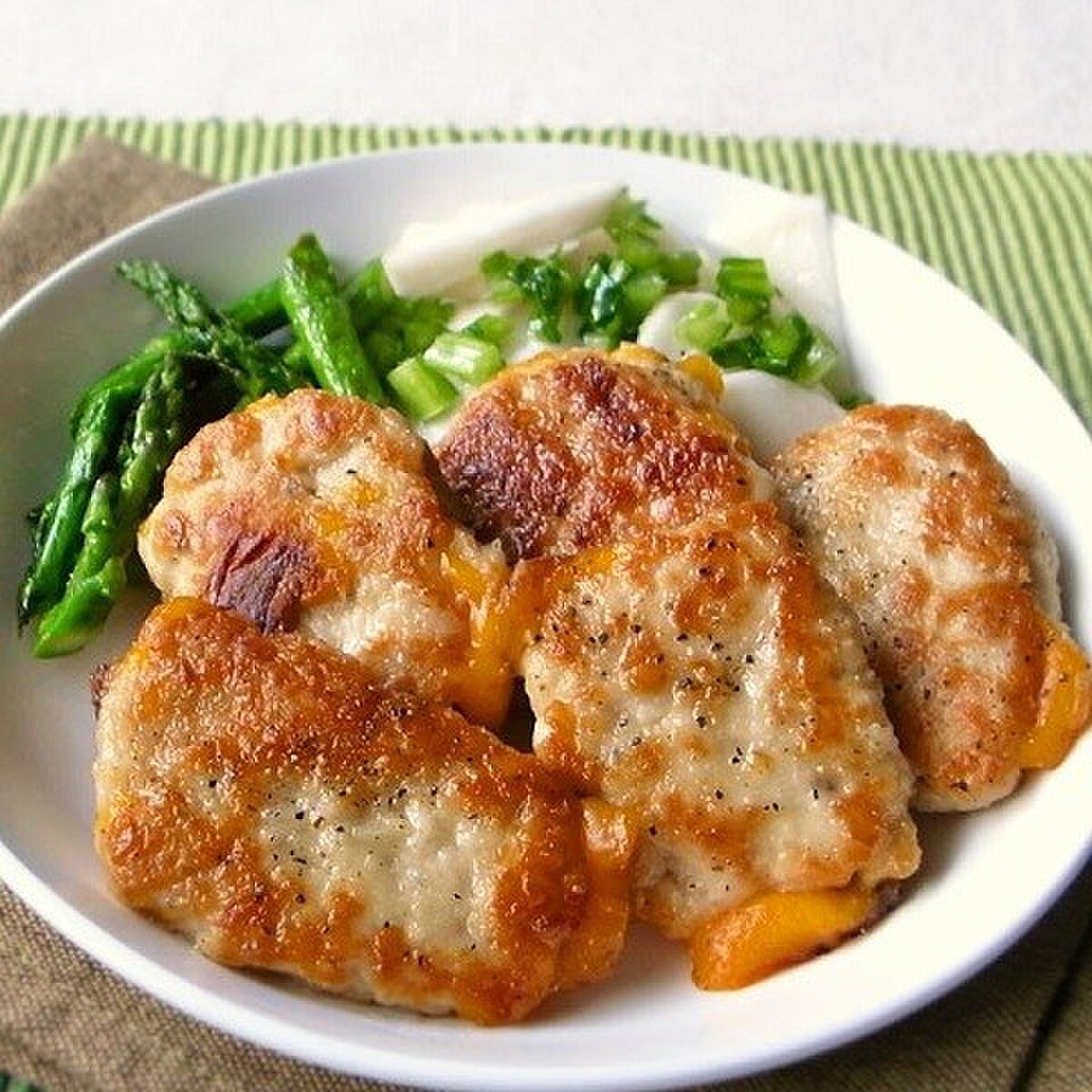 テッパン人気の鶏肉&チーズの組み合わせ 子どもが大喜びするレシピ