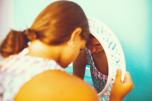 ケアしているのに肌荒れが治らない 肌荒れを悪化させる意外な3つのこと Peachy ライブドアニュース