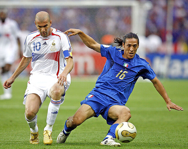 W杯決勝戦、歴史に刻まれた「勝者の最強ユニフォーム」10選