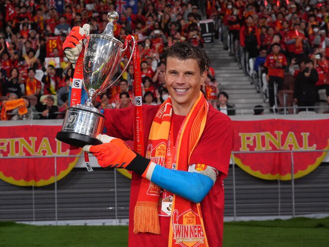 別次元だよ」「ドイツでも経験したけど…」名古屋GKランゲラックが国立