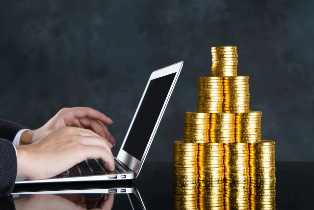 SNSにある儲け話は要注意！（写真はイメージ）
