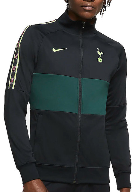 好調トッテナム！選手も使う「かっこいいNIKEジャケット＆パーカー」5