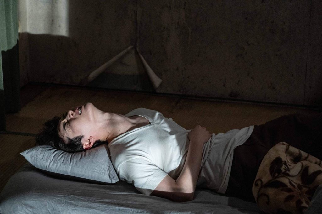 事故物件住みますタレントとして住む「必ず取り憑かれる部屋」