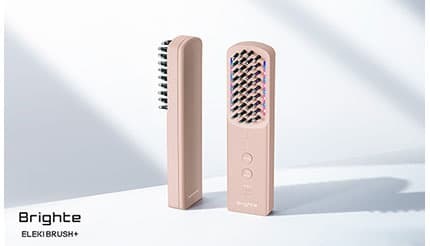 Aiロボティクスのブラシ型美顔器「ELEKI BRUSH＋」に新色ピンクが登場