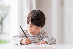 �ڻҰ�ơۻ��Ƥ���褦�ǰ㤦���Ҥɤ�򿭤Ф�����Ǥ����ס����ƶ��ʡ֤ۤä��餫���פζ�����