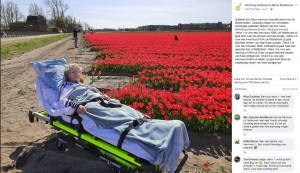 �����֤ʥ��塼��å�Ȫ�����Ǽ̿����Ƥ�ʲ����ϡ�Stichting Ambulance Wens Nederland��2020ǯ4��7����Facebook��Gisteren kon deze mevrouw nog één keer naar de Bollenvelden.�ס٤Υ����꡼�󥷥�åȡ�