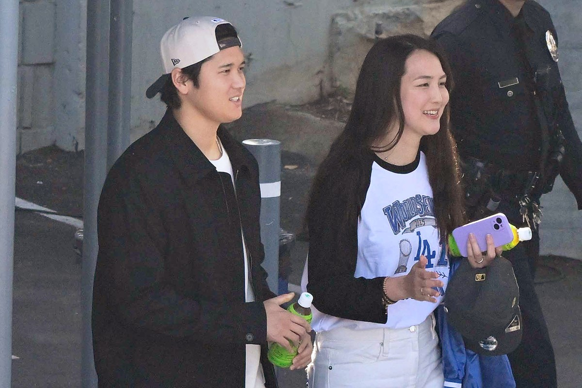  大谷翔平と真美子さん（写真：時事通信） 