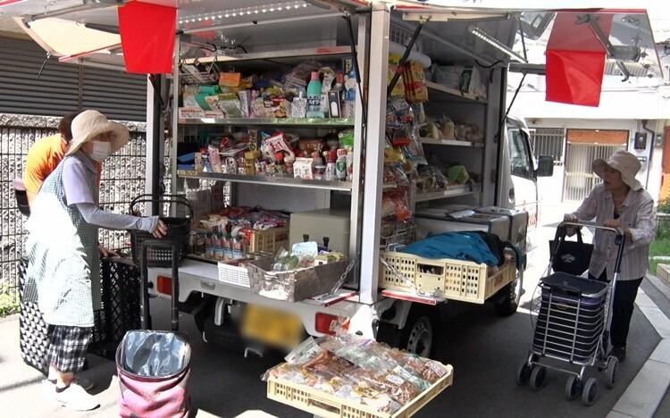 【とくし丸】買い物弱者を救う移動販売の舞台裏…1日18万円売り上げる“凄腕ドライバー”に密着:ガイアの夜明け