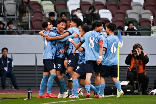 全国高校サッカー選手権大会 徳島市立が早稲田実に勝利で2回戦進出