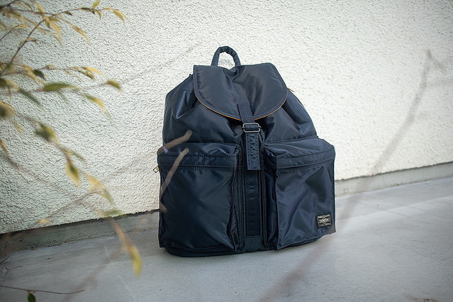 良好品！ 人気のアイアンブルー！ PORTER ポーター タンカー リュック ポーターの名作「タンカー」の新色アイアンブルーはグッと大人な