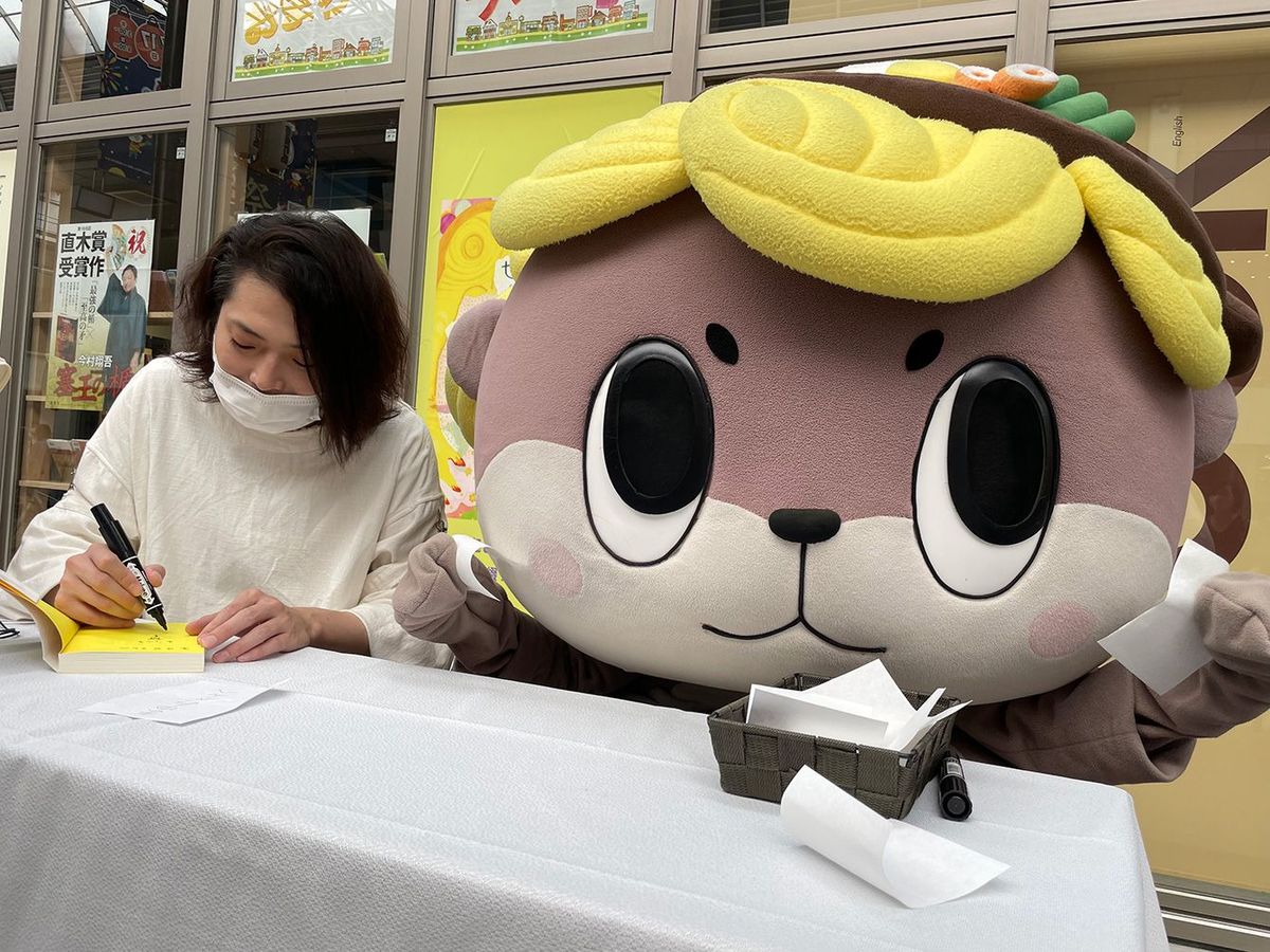 ふるさと納税が200万円→34億円に…｢第2の夕張｣と呼ばれた金欠の町を元フリーターのヨソ者が復活させるまで - ライブドアニュース