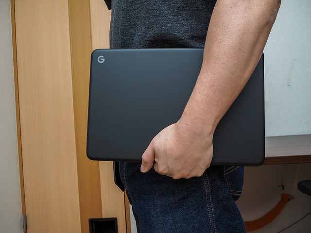 Pixelbook Goレビュー。ブラウザ生活中心ならとくに不満を感じさせない