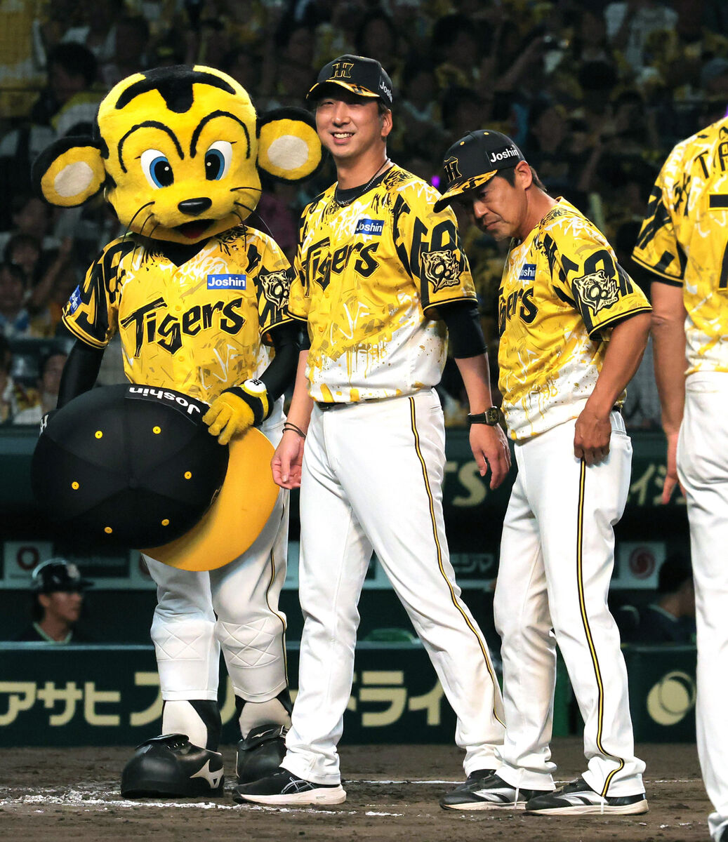 阪神】藤川球児監督、森下翔太の劇的バックホームに「ウル虎の夏