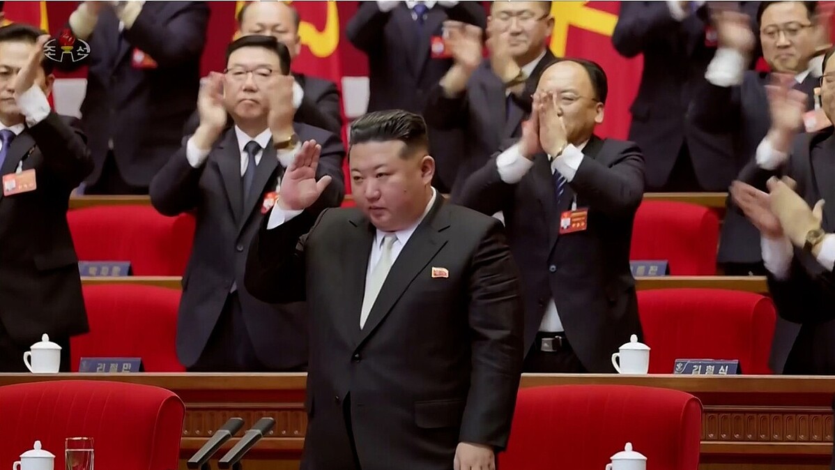 22日、朝鮮労働党第9回大会で総書記に再任された金正恩氏（朝鮮中央テレビ）