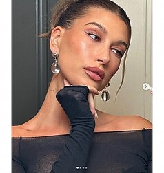 ����ͤˤʤäƤ�������ᤷ���ƿɤ�������ᤴ���Ƥ���פ���Ϫ�����إ��꡼���ӡ��С��������θ����˥ե���δ֤ǲ�¬��������ʲ����ϡ�Hailey Rhode Baldwin Bieber��2023ǯ4��21����Instagram�٤Υ����꡼�󥷥�åȡ�
