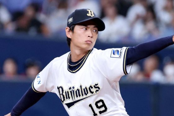 オリックス・山岡泰輔【写真：栗木一考】