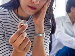 いつまでも元彼を引きずる女。今彼が耐えきれなくなり、彼女に告げた衝撃的な言葉 - Peachy - ライブドアニュース