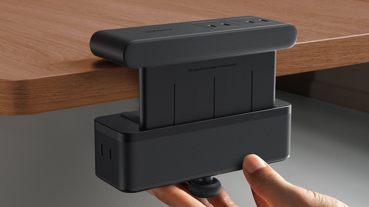 Anker Nano Power Strip(10-in-1, 70W, クランプ式)は、デスク天板に挟むだけで設置できる電源タップ。USB-C最大70W出力、合計10ポートを搭載し、税込9,990円。デスク周りの配線をスッキリ整理したい人に適した一台だ。