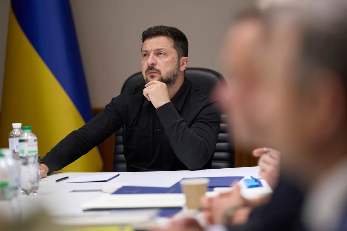 ����󥹥��������Τ�X��@ZelenskyyUa�ˤ��

