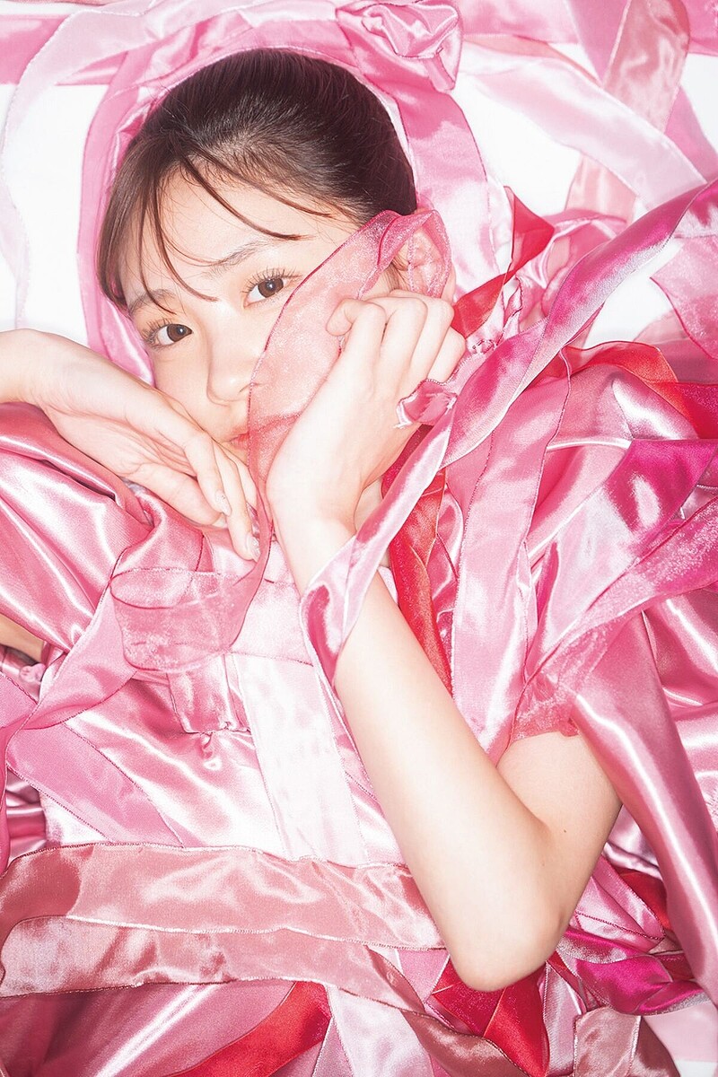 櫻井優衣 写真集 セット 櫻井優衣の1st写真集「YUi」タワーレコード限定（通常版）特典生写真