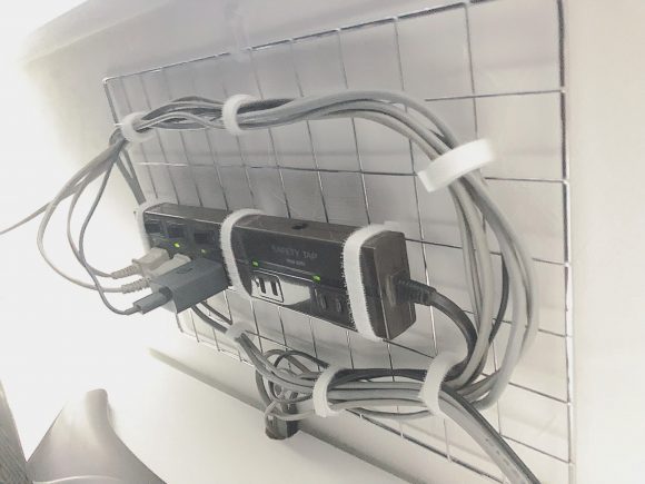 100円グッズで テレビ回りのコード問題 をすっきりと完全解決 ライブドアニュース